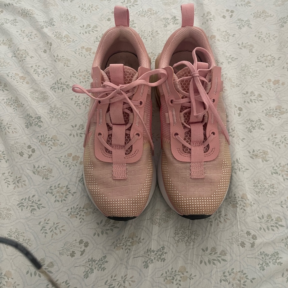 Nike Air Max 1 Pink Sneakers Women’s 5 / Youth 3.5Y - Picture 2 of 5